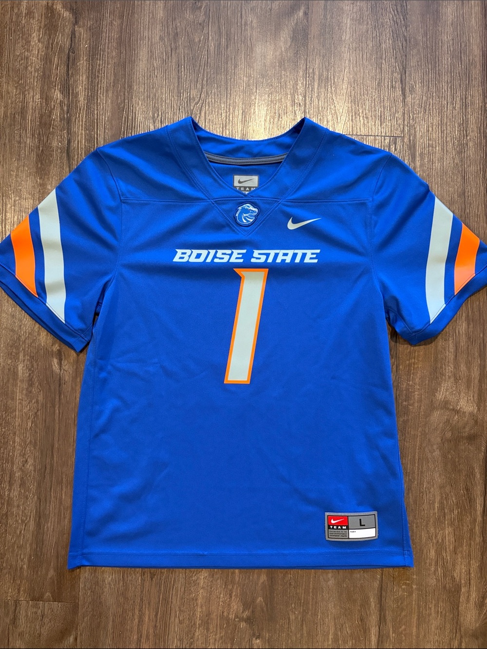 Nike Boise State women’s large football jersey